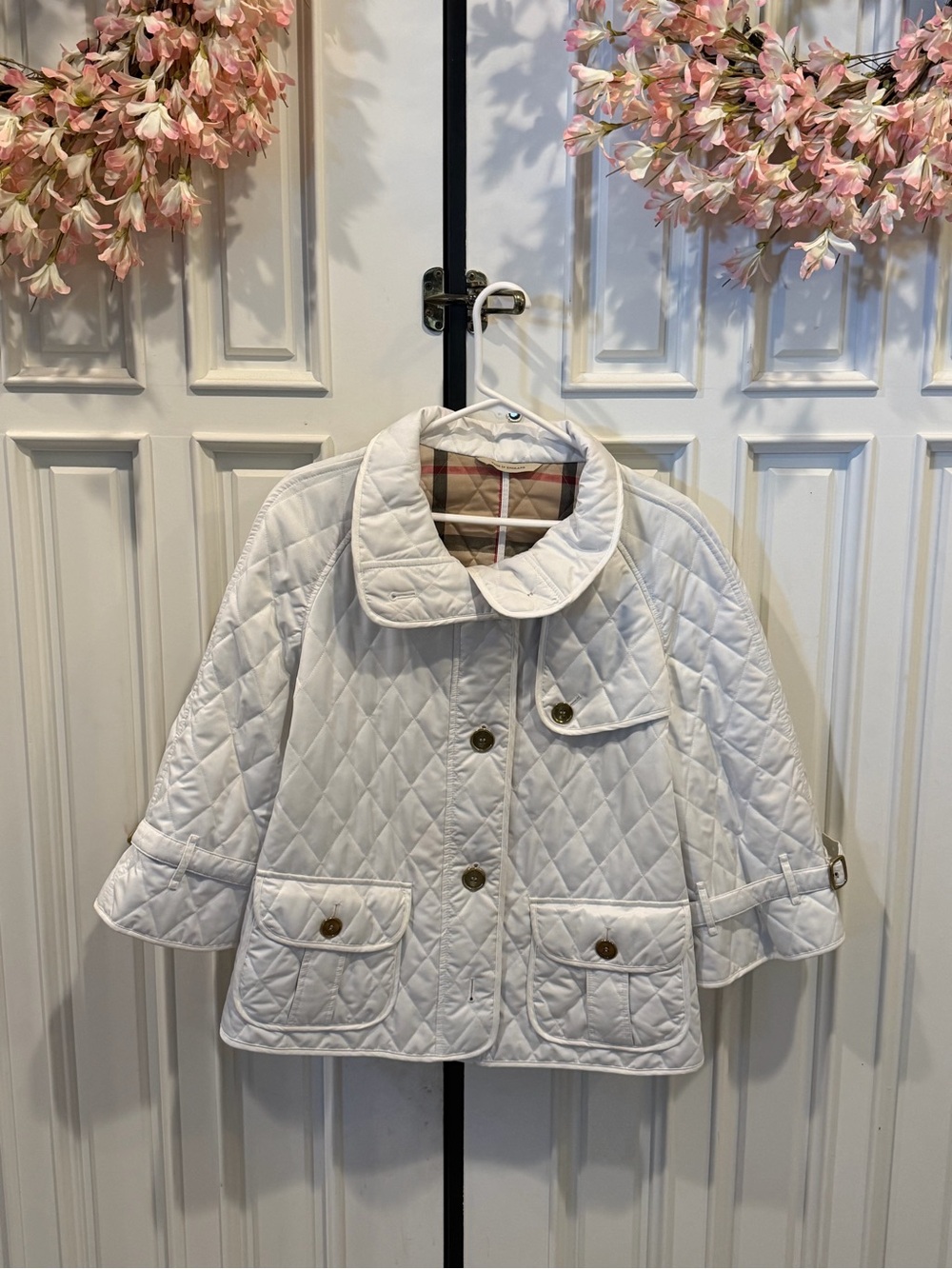 Burberry White Quilted Puffer Jacket with Classic Check Trim